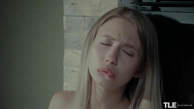 Guarda azione di straordinaria Dominic Anna