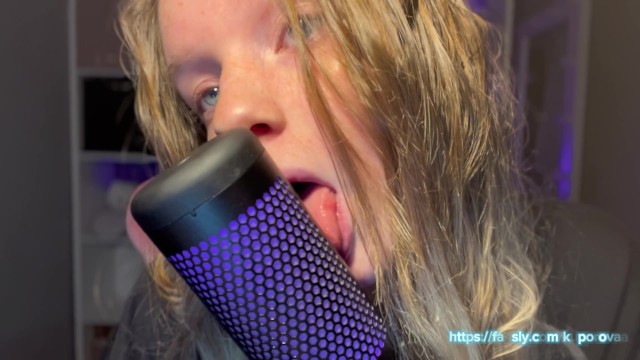 Mira acción con la inaccesible Kuporovaa Krupa