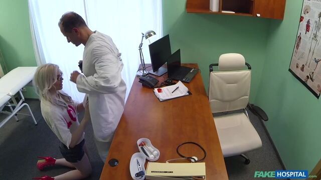 Vídeo de sexo de lado con Delicious