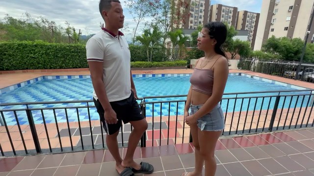 Nasse Saraymike in der Hauptrolle in Hausgemacht Trailer