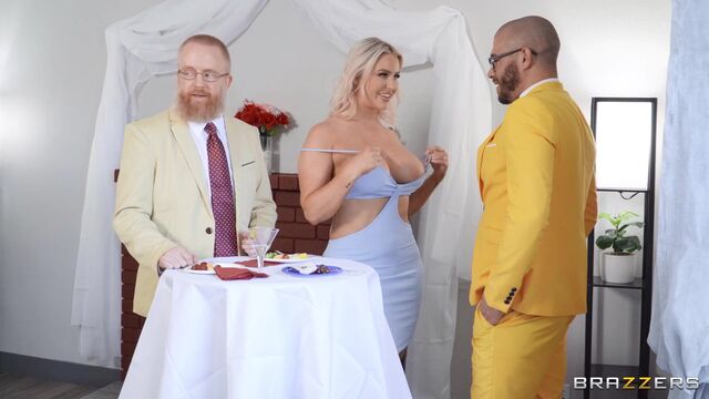 Sinful Tokyo Lynn and Jenna Starr at doggystyle movie