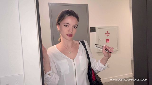 विलासमय realcobracummander का विड. देखें