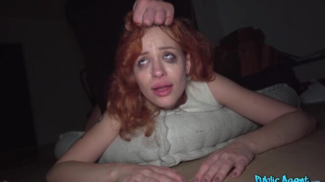 Vídeo de POV protagonizado por la belleza Mia Stone