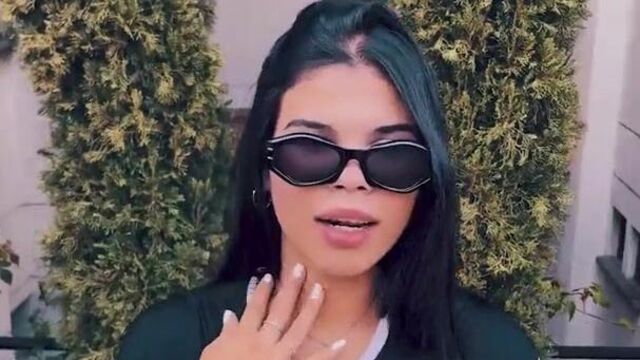 बेंडी  शिशु में अभिनय किया जीन्स चित्र