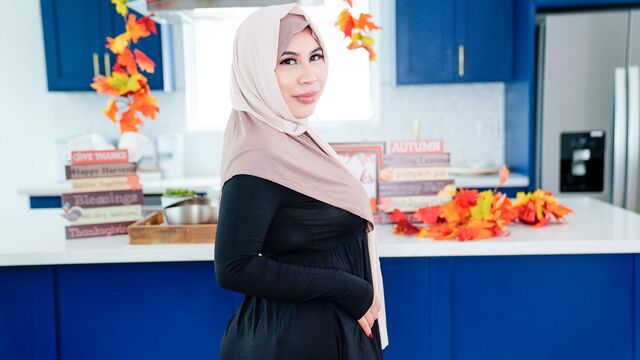 Tokyo Lynn's muslim smut by Hijab Hookup