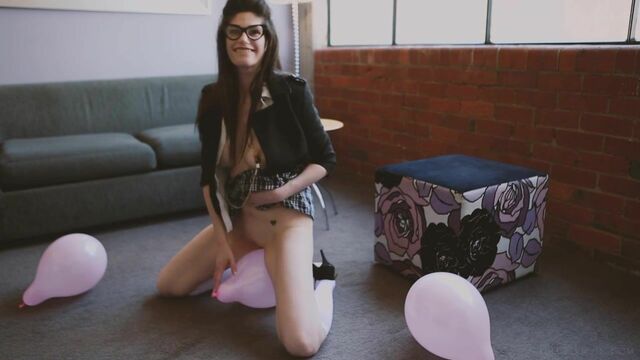 Daliah Amor en contenido de masturbación de TLE