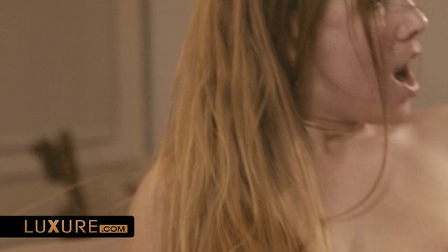 Mira acción con la depravada Alexis Crystal