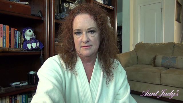 Tough wench - amateur sex - Aunt Judy's