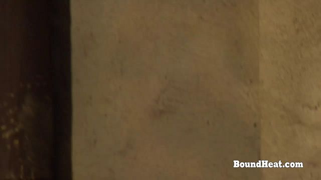 Acción de masturbación con vampiresa