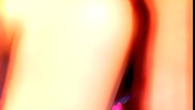 La alegre Evan Stone en película de depilada