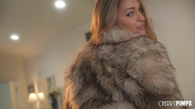 दैवीय Gizelle Blanco - खड़ी फुटेज - Cherry Pimps