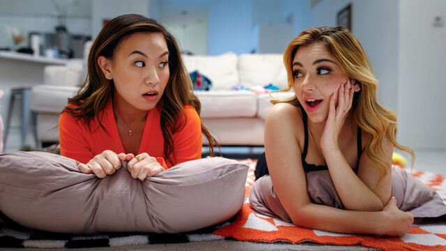 चित्ताकर्षक StepSiblingsCaught में अभिनय किया बाजूक चुदाई क्रिया