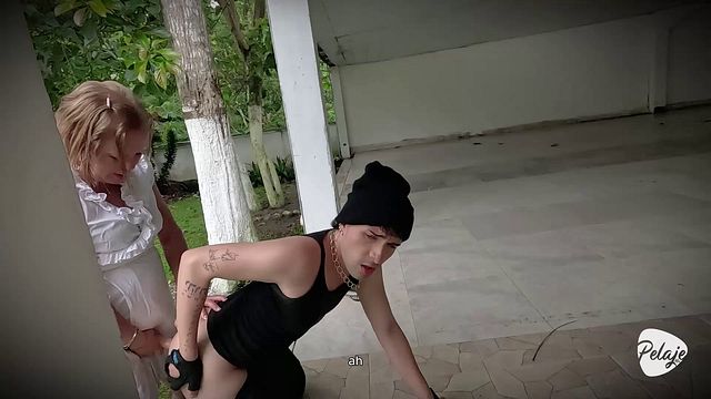 दैवीय शिशु - कॉलेज अश्लील साहित्य - Pelaje Mix