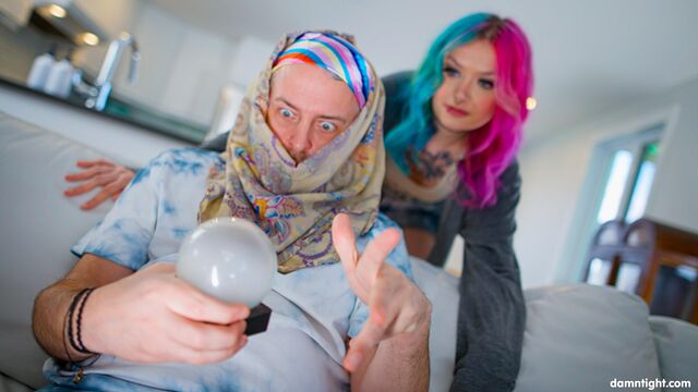 Reine Luna Temptress in der Hauptrolle in Blowjob Porno