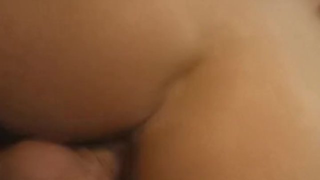 Piacevole prostituta partecipa in film a tre