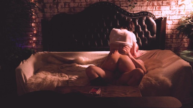 Beauteous Chad and Penelope's cowgirl riding trailer