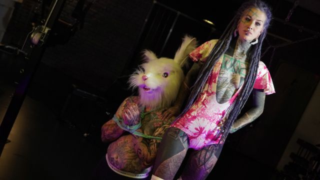 Watch charming Anuskatzz's xxx