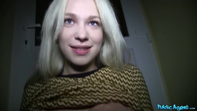 La despampanate Arteya Qartel en escena de polla grande