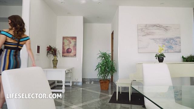 Amative Ella Reese and Melody Marks at food scene