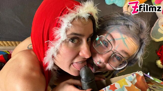 Tattooed girl trailer with wonderful Anuskatzz and Miss Flora from z-filmz-originals