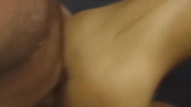 Carnal varoa estrelando em metendo delícia