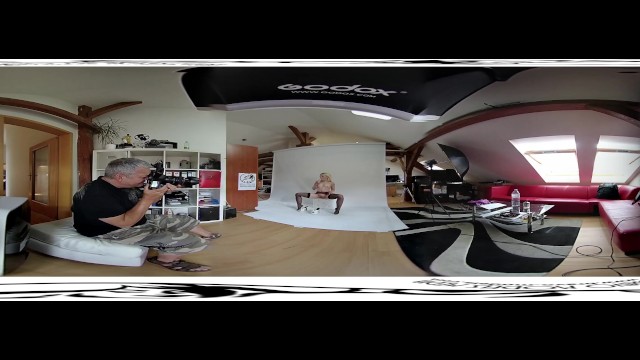 La détendue Anna Ray dans vidéo hd