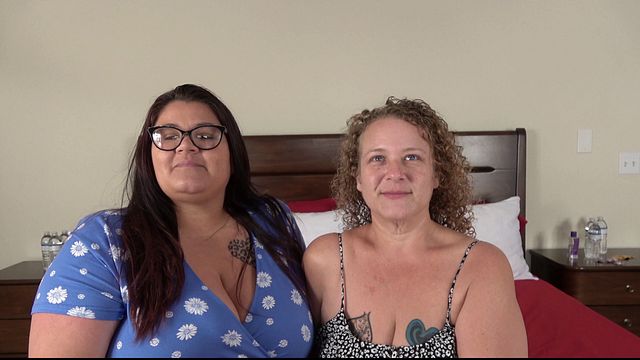 Spitroast dirt with fiery Kween Bunny B from Desperate Amateurs