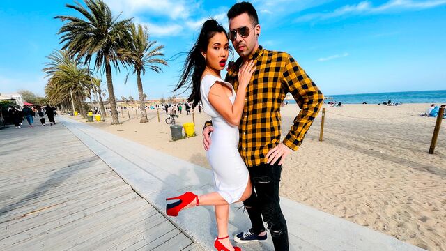 Assista filmagem da soberba Jade Presley