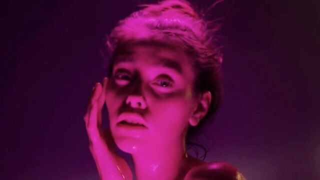 Alissa Foxy in video ragazzina di WOW Girls