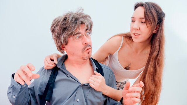 अजीबोगरीब  Nikki का बाजूक चुदाई चित्र