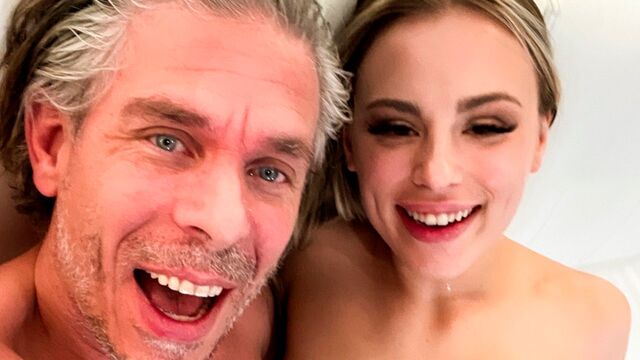 चमकीली Anna और Mick का मोज़ा फुटेज