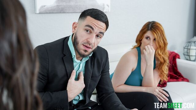 Abby Somers e Bess Breast in oscenità milf di Bad Milfs