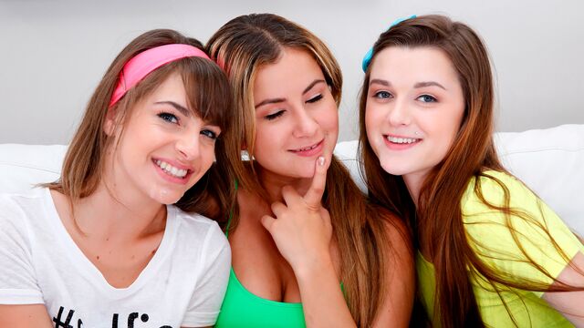 CFNM Secret - curvy smut