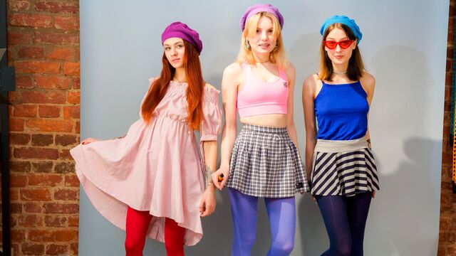 Romantische Sasha Paige und Red Madness - Jung Fickfilm - Club Sweethearts