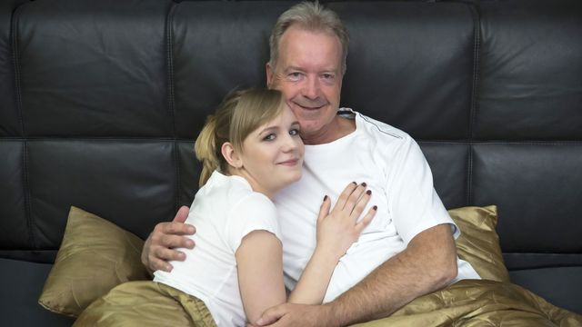 Lucette Nice in Umgedrehte Reiterstellung Sex von Oldje