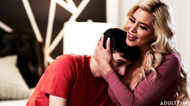 Filmato milf con affamata di sesso Caitlin