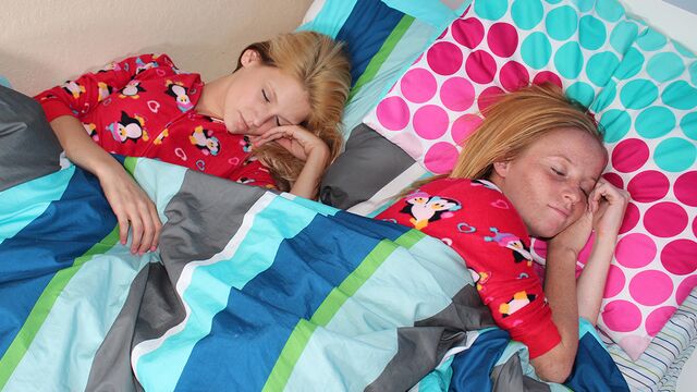 Sex hungry Alyssa Hart and Hope Harper's big cock clip