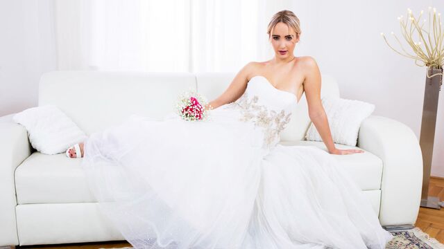 Anal Introductions प्रस्तुत करता है Anna Khara का कुत्ते शैली वीडियो