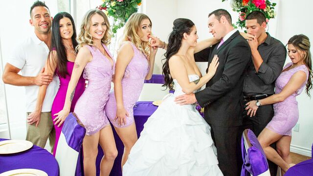 Adelanto con la obscena Rachel RoXXX con estilo perrito de Naughty Weddings