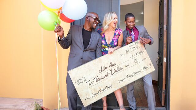 Bellina Julia Ann in azione curvy