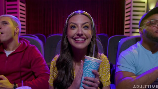 Betörende Spencer Bradley's Pornofilm anschauen